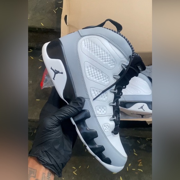 8oz Sole Sauce for Nike/Jordans Etc– Icy Sole Cleaner & Restorer - Picture 4 of 10